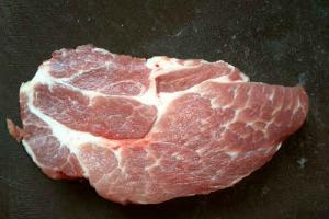 Карбонат свиной – деликатес для праздников и будней Карбонат мясо свинины рецепт